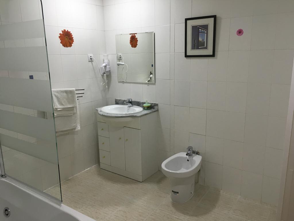 Hostal เตรสกันตอส ภายนอก รูปภาพ