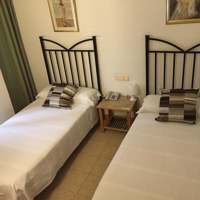 Hostal เตรสกันตอส ภายนอก รูปภาพ
