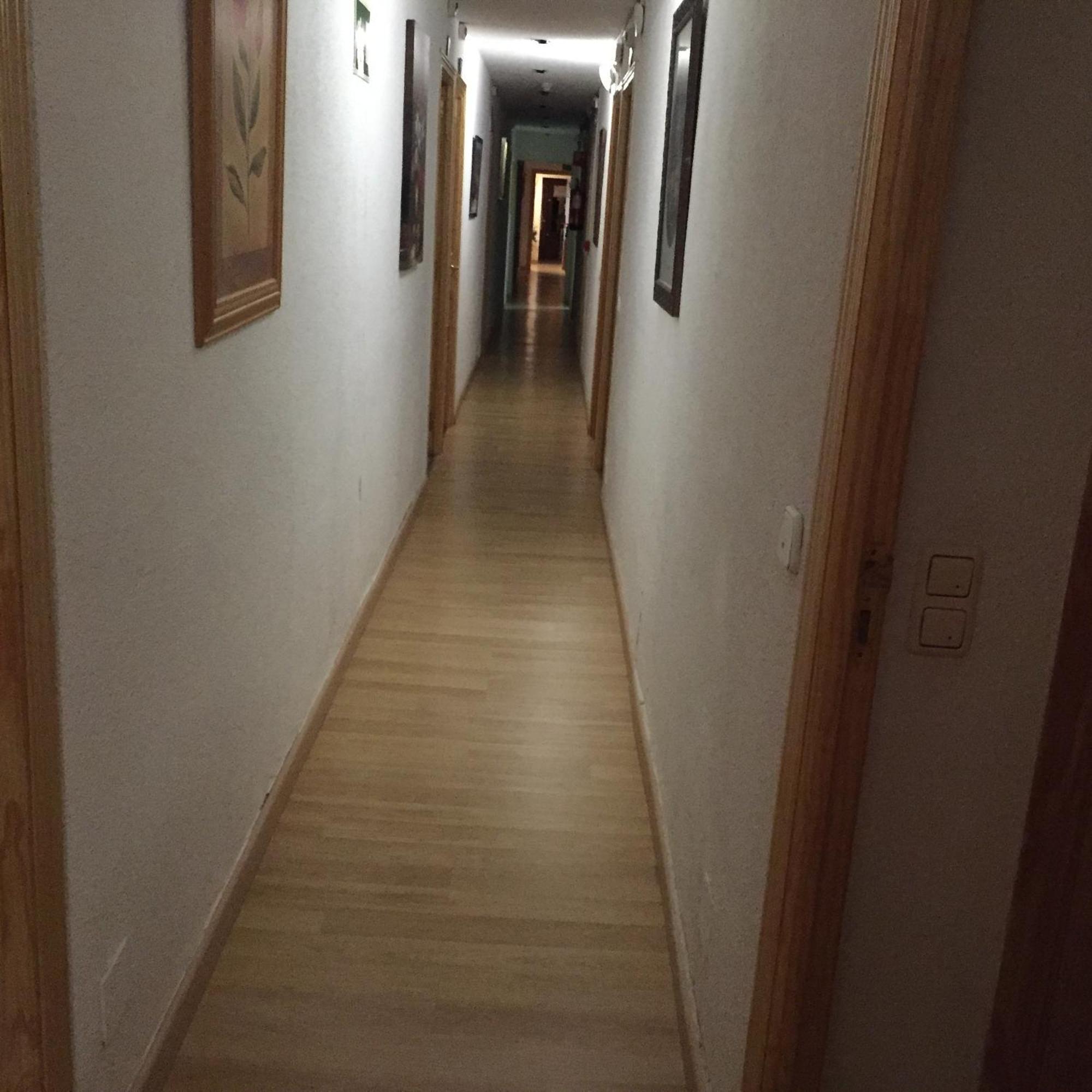 Hostal เตรสกันตอส ภายนอก รูปภาพ